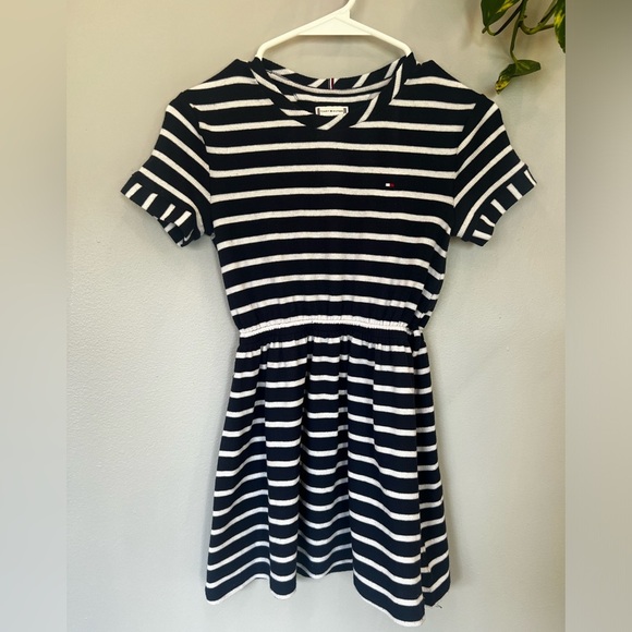 Tommy Hilfiger Other - TOMMY HILFIGER girls striped short sleeve blue&white dress/size 7 (S/P/CH)